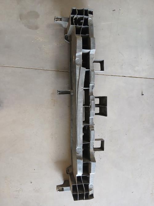 Image Renfort pare choc arriere (traverse) - RENAULT CLIO 4
