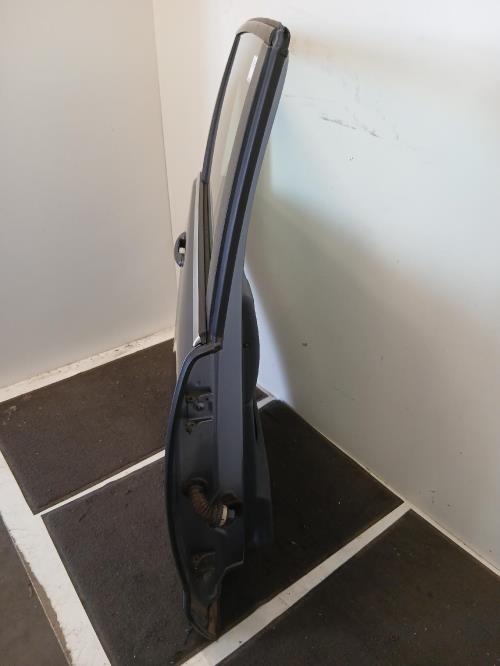 Image Porte arriere droit - PEUGEOT 5008 1