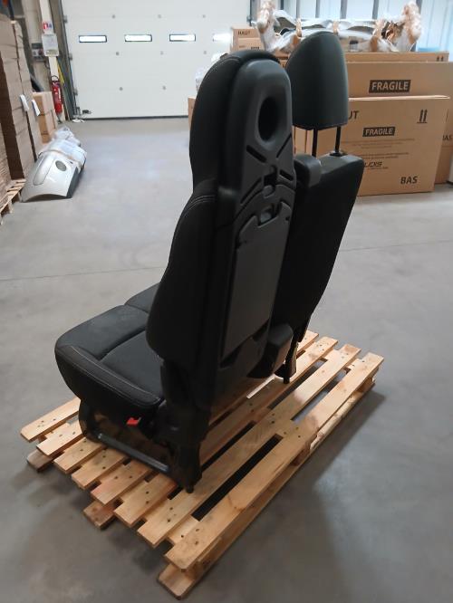 Image Siege avant droit (banquette double) - NISSAN NV300