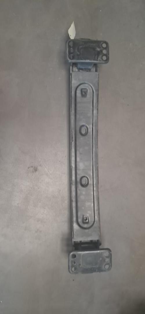 Image Renfort pare choc avant (traverse) - FIAT 500 2
