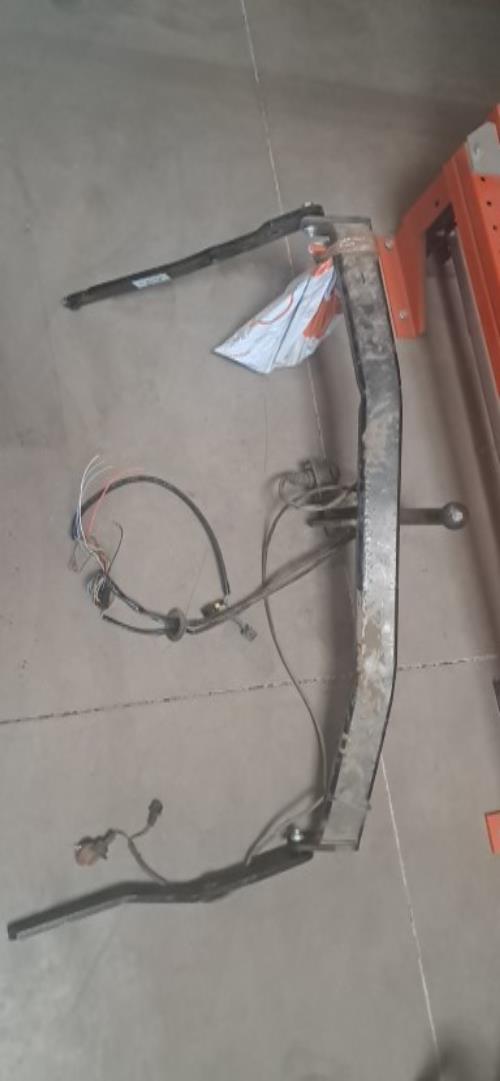 Image Attelage (boule de remorquage) - RENAULT SCENIC 3