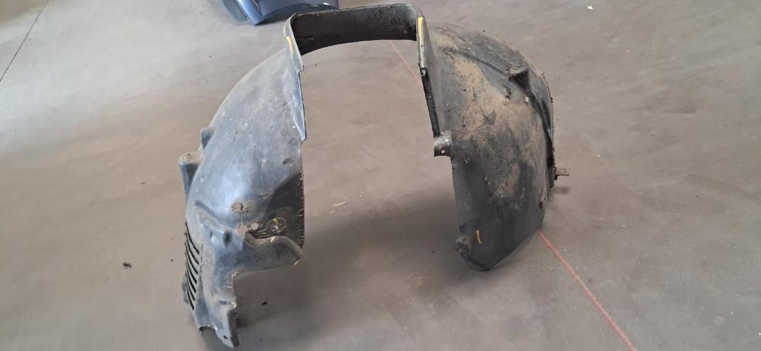 Image Pare boue avant droit - LANCIA MUSA