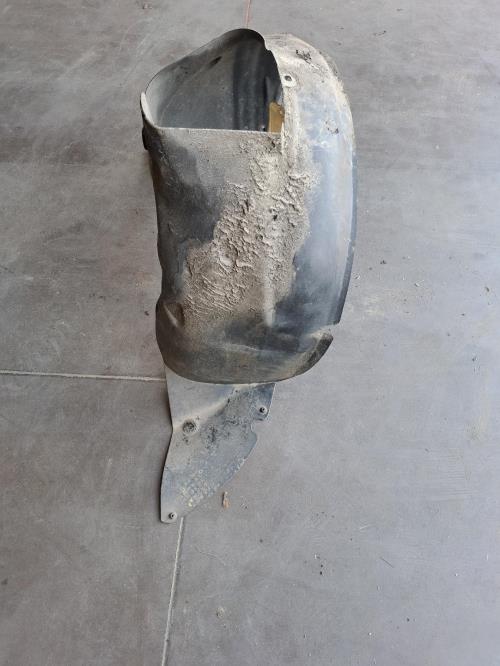 Image Pare boue avant gauche - PEUGEOT 206