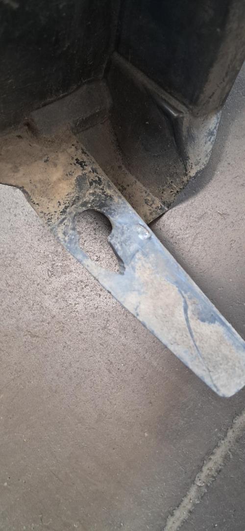 Image Pare boue avant gauche - CITROEN C1 2