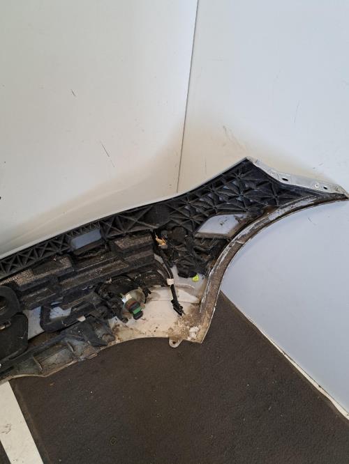 Image Pare choc avant - MERCEDES CLASSE C 204