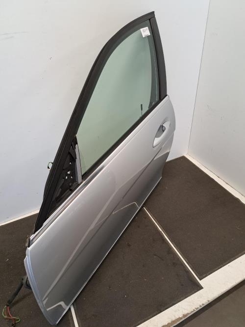 Image Porte avant gauche - MERCEDES CLASSE C 204