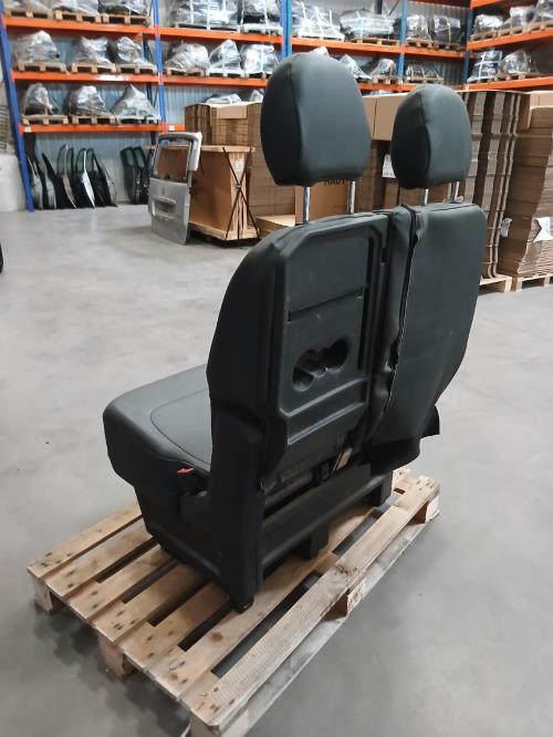 Image Siege avant droit (banquette double) - MAN TGE