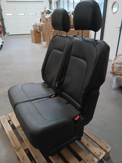Image Siege avant droit (banquette double) - MAN TGE