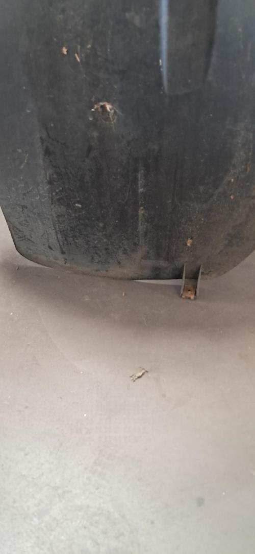 Image Pare boue avant droit - FORD FOCUS 2