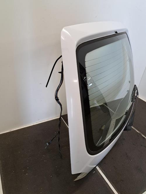 Image Malle/Hayon arriere - OPEL CORSA B