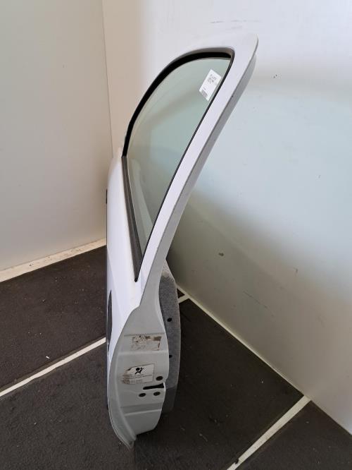 Image Porte avant gauche - OPEL CORSA B