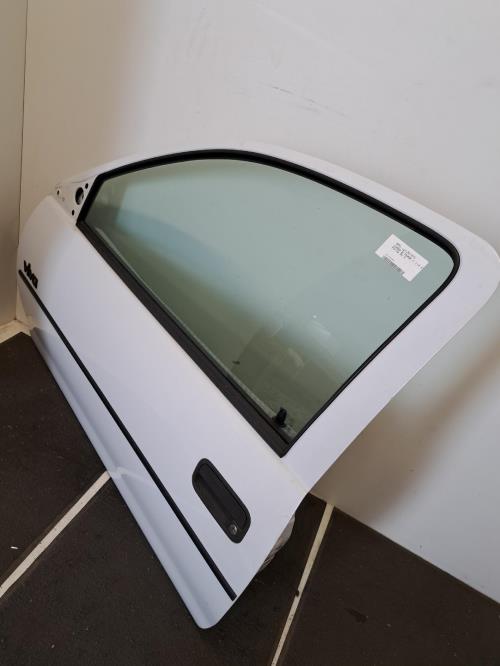Image Porte avant gauche - OPEL CORSA B