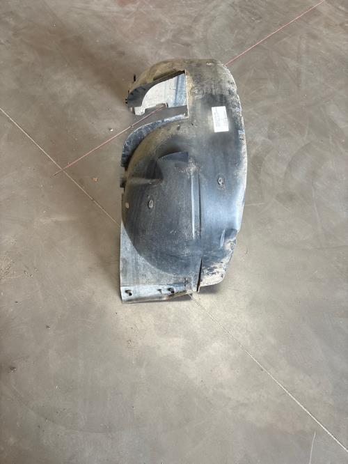 Image Pare boue avant droit - DACIA SANDERO 1