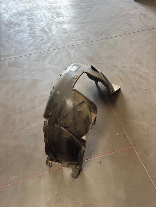 Image Pare boue avant droit - DACIA SANDERO 1