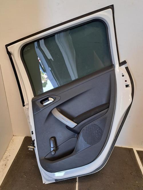 Image Porte arriere droit - PEUGEOT 2008 1