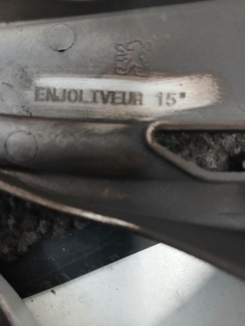 Image Enjoliveur - PEUGEOT 208 1