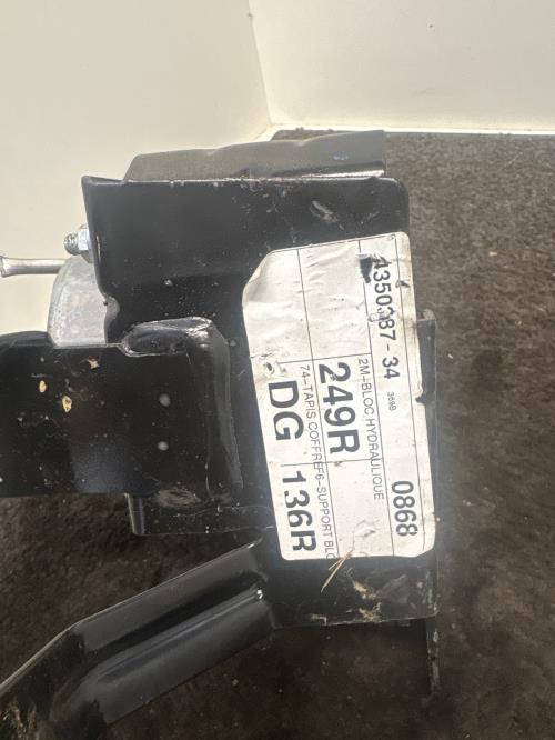 Image Bloc ABS (freins anti-blocage) - DACIA SANDERO 2