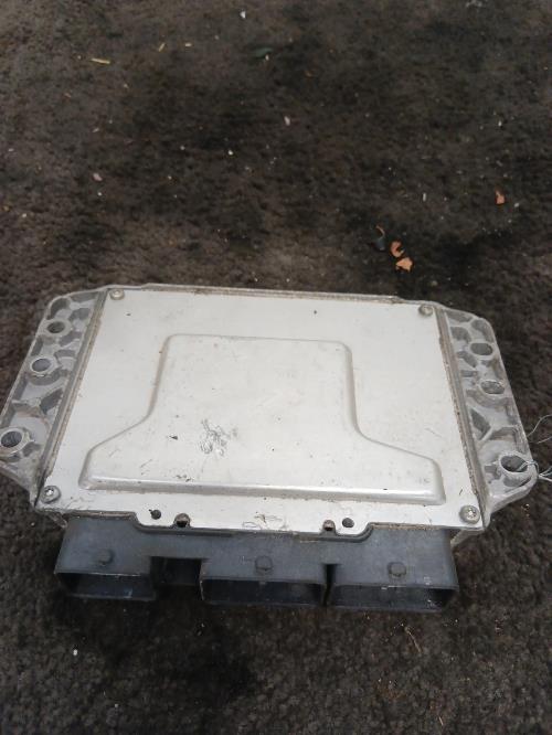 Image Calculateur moteur - RENAULT CLIO 3