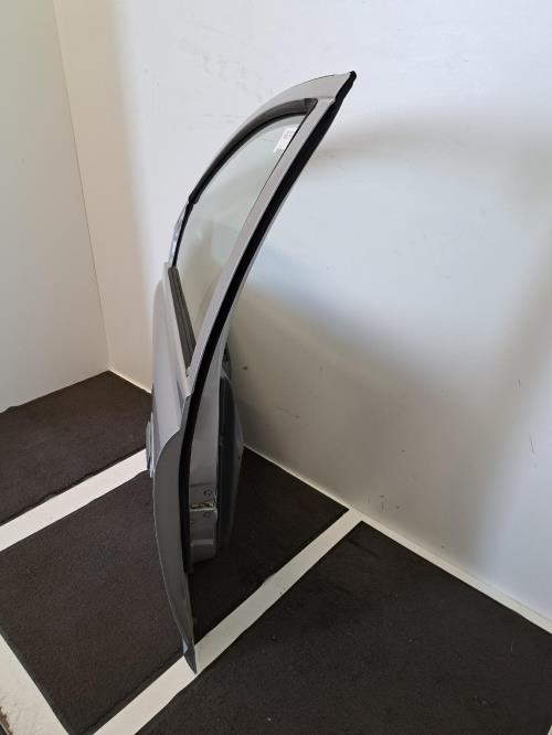 Image Porte avant gauche - TOYOTA YARIS 1