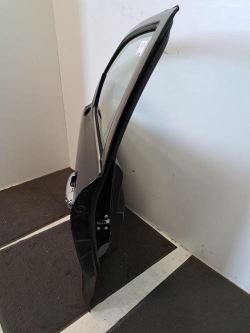 Image Porte avant gauche - SUZUKI BALENO 2