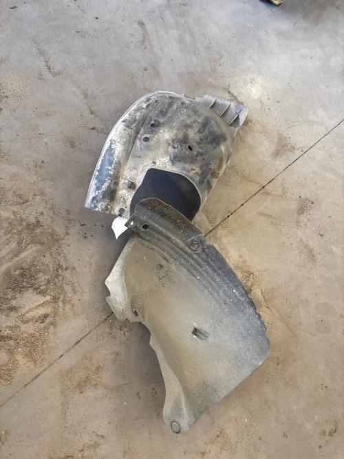 Image Pare boue avant droit - RENAULT CLIO 3
