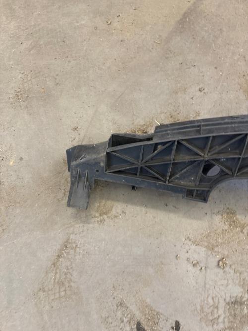 Image Renfort pare choc avant (traverse) - PEUGEOT 206+