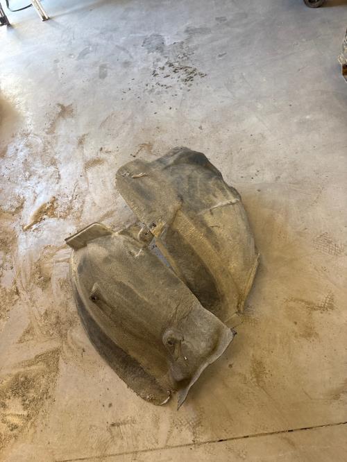 Image Pare boue avant gauche - CITROEN C5 2