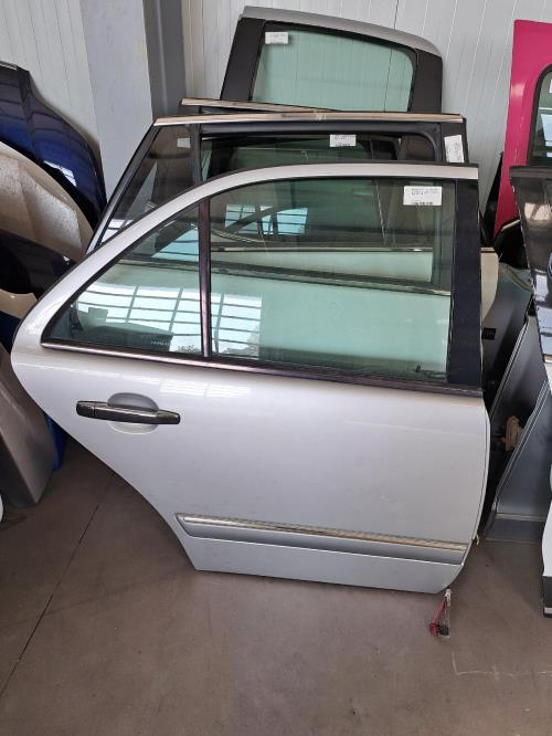 Image Porte arriere droit - MERCEDES CLASSE E 210
