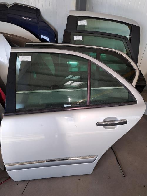 Image Porte arriere gauche - MERCEDES CLASSE E 210