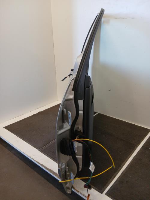 Image Porte avant droit - MERCEDES CLASSE E 210