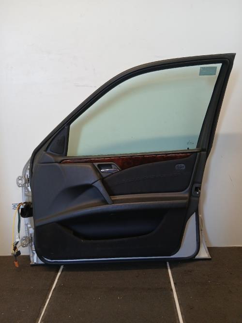 Image Porte avant droit - MERCEDES CLASSE E 210