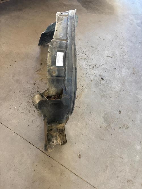 Image Pare boue avant droit - MERCEDES CLASSE E 210