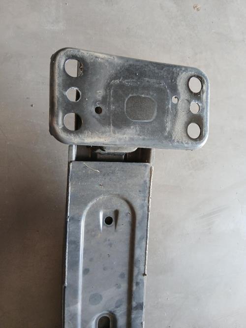 Image Renfort pare choc avant (traverse) - FORD KA 2