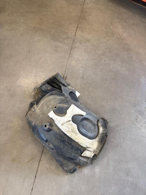 Image Pare boue avant droit - RENAULT MEGANE 3