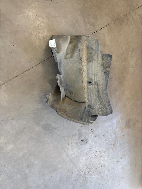 Image Pare boue avant droit - RENAULT MEGANE 3