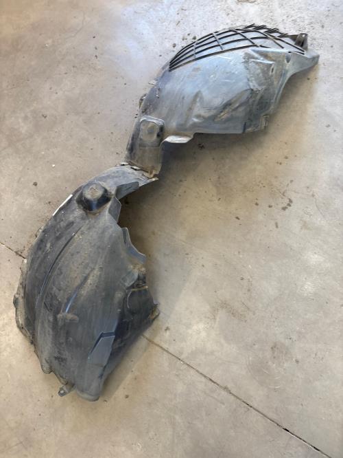 Image Pare boue avant gauche - OPEL CORSA E