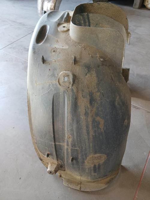 Image Pare boue avant gauche - CITROEN C4 2