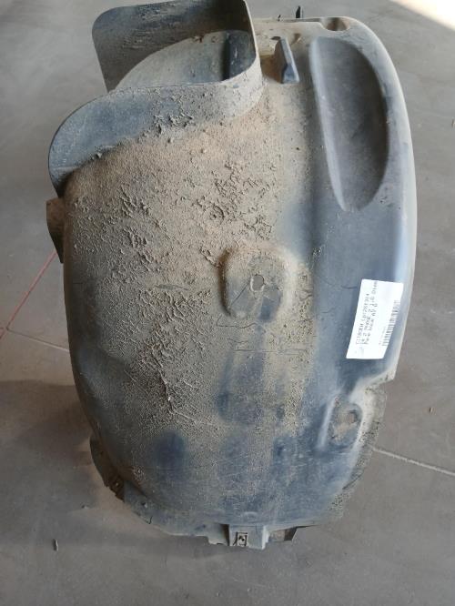 Image Pare boue avant gauche - CITROEN C4 2