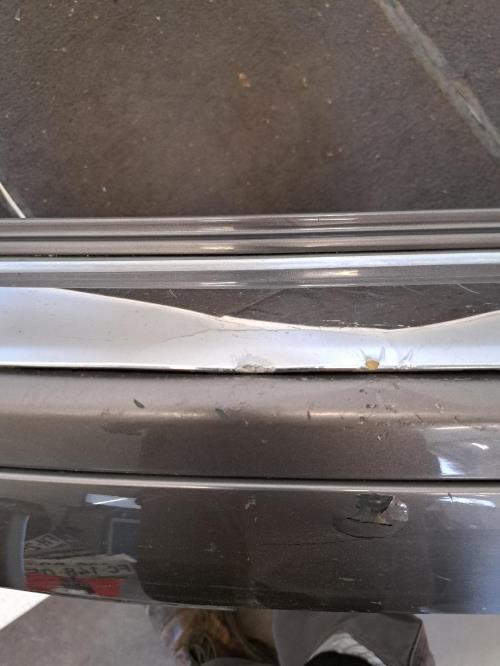 Image Pare choc arriere - VOLKSWAGEN TOUAREG 1