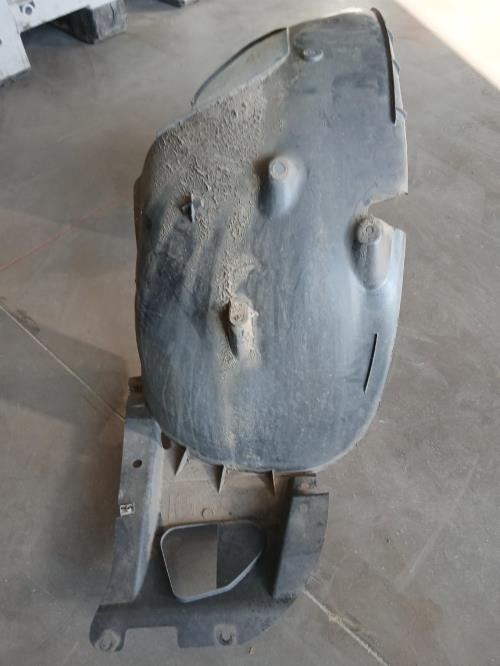 Image Pare boue avant gauche - CITROEN C3 2