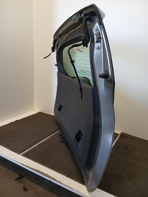 Image Malle/Hayon arriere - PEUGEOT 5008 1