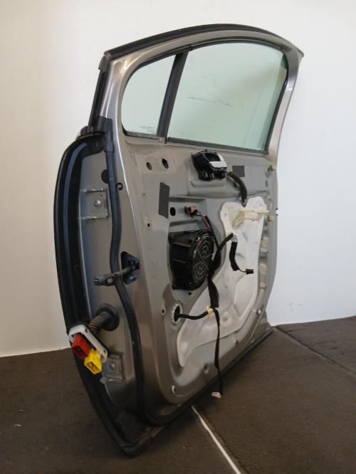 Image Porte avant droit - PEUGEOT 5008 1