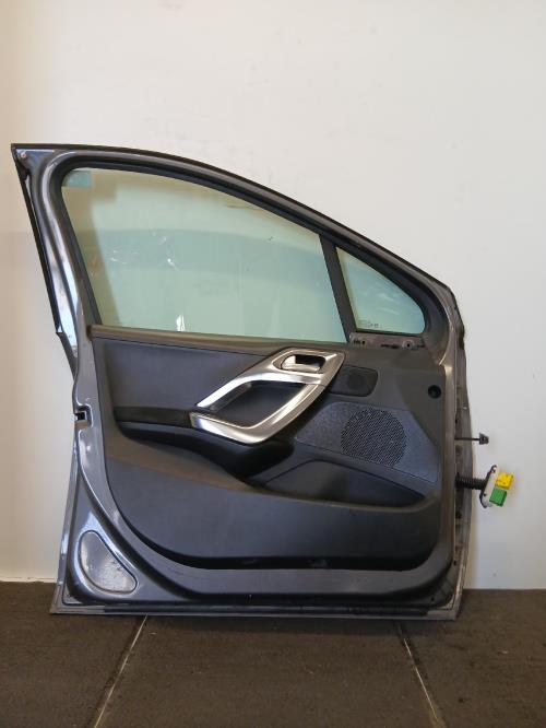 Image Porte avant gauche - PEUGEOT 2008 1