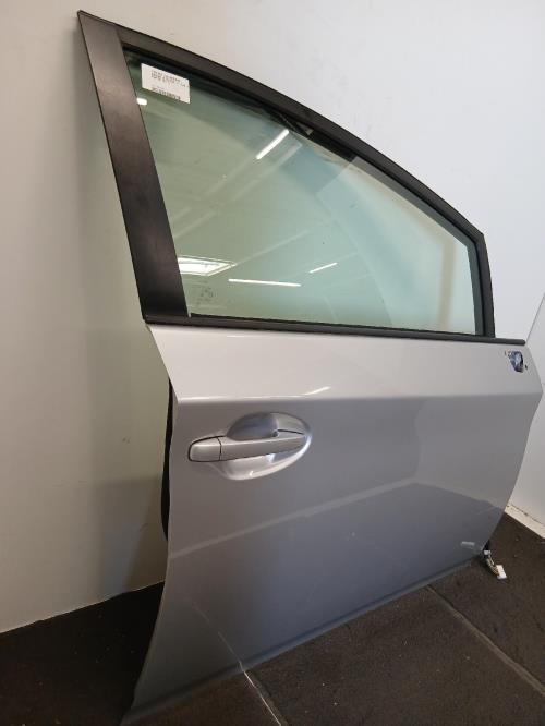 Image Porte avant droit - TOYOTA PRIUS 3