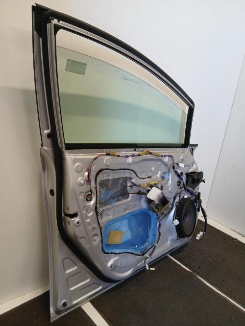 Image Porte avant gauche - TOYOTA PRIUS 3