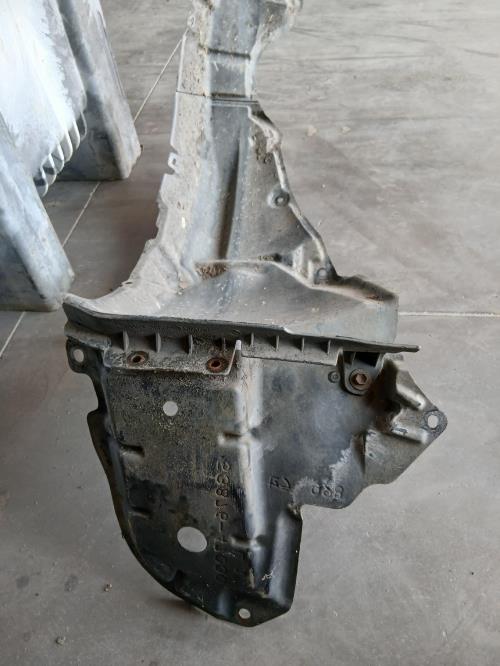 Image Pare boue avant gauche - TOYOTA PRIUS 3