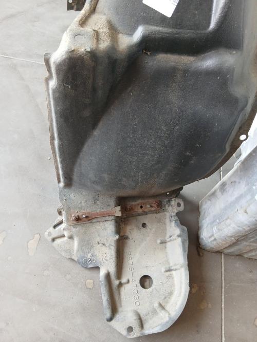 Image Pare boue avant gauche - TOYOTA PRIUS 3