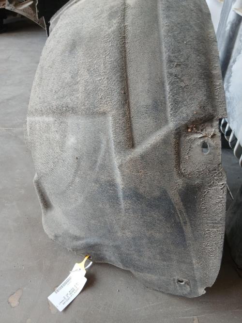 Image Pare boue avant gauche - CITROEN C5 2