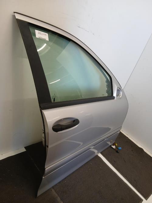 Image Porte avant droit - MERCEDES CLASSE C 203