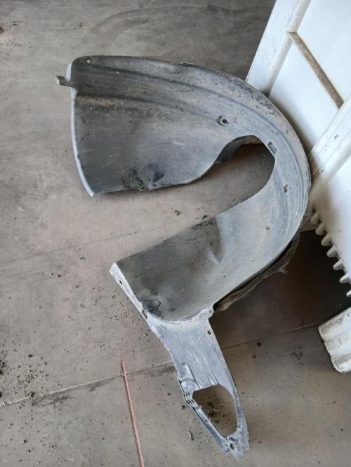Image Pare boue avant droit - PEUGEOT 207